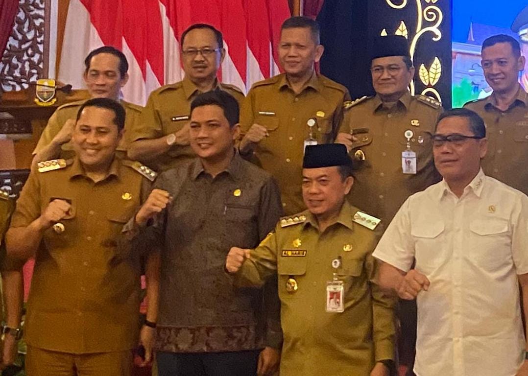 Bupati Merangin Ikuti Rakor Bersama KSP Terkait Kesiapan Satgas Karhutla dan Tatakelola Energi Provinsi Jambi