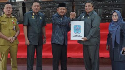 Fraksi-fraksi Dewan Merangin, Sampaikan Pandangan Umum Pada Paripurna DPRD Merangin Terhadap Ranperda APBD 2024