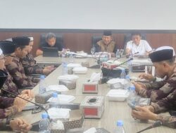 Wabup dan Sekda Silaturahmi dan Evaluasi Kinerja Para Da’i