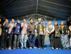 Lomba dangdut academy meriahkan semarak HUT ke-46 desa sindangheula ratusan warga padati area bendungan