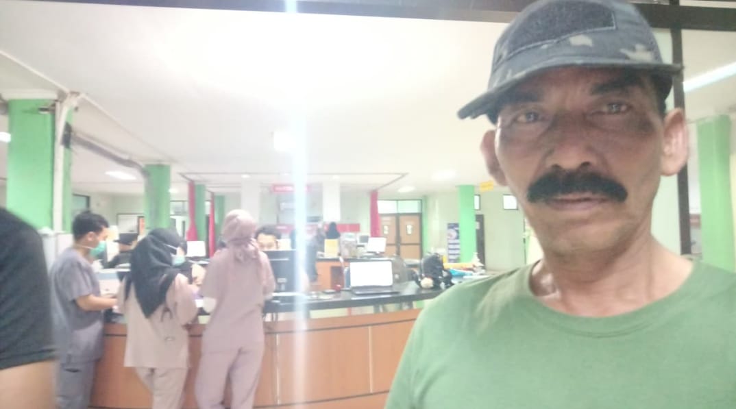 Gerak Cepat: Kades Banjarsari Bawa Warganya Ke RSUD Adjidarmo Rangkasbitung