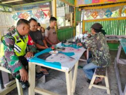 Babinsa Koramil 420-08/Tabir Laksanakan Komsos Bersama Anggota Limas di Desa Sekapuk