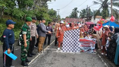 Semarak HUT RI ke-80, Pawai Pembangunan Meriahkan Kecamatan Sungai Manau