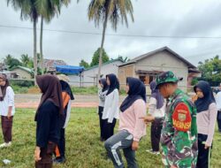 Semangat Kemerdekaan! Babinsa Koramil 420-08/Tabir Latih Paskibraka