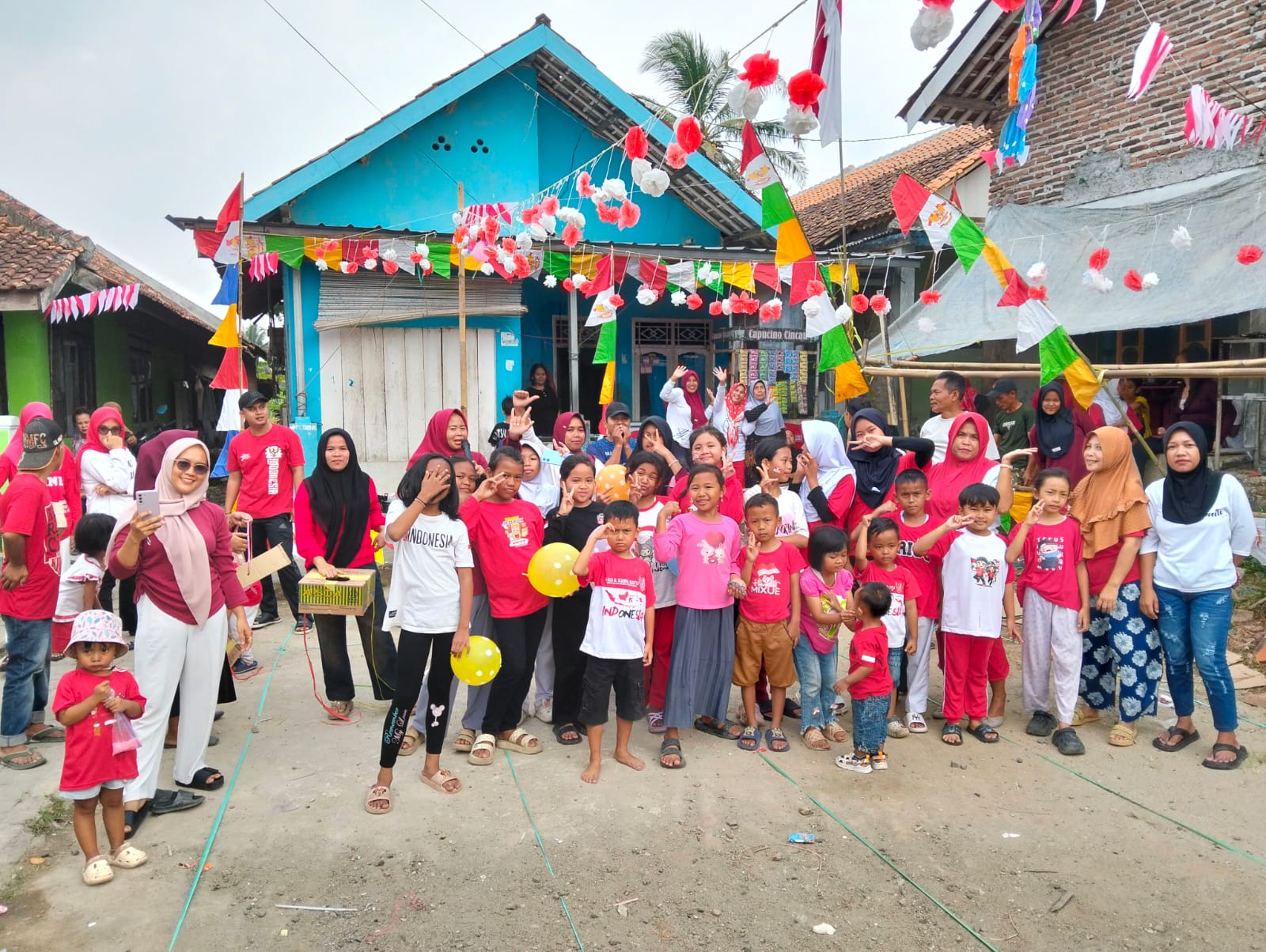 DIRGAHAYU REPUBLIK INDONESIA SELAMAT HUT RI KE 80 WARGA CADASARI RT02RW01DESA CIINJUK KECAMATAN CADASARI KABUPATEN PANDEGLANG SEMANGAT KEMERDEKAAN SEBAGAI MOTIVASI