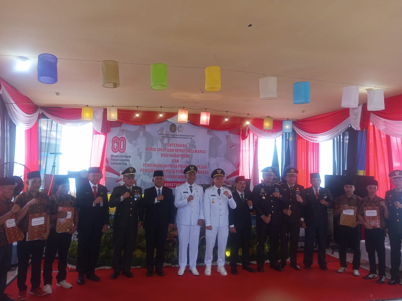 Dandim 0420/Sarko Melalui Pabung Hadiri Penyerahan Remisi Umum dan Remisi Dasawarsa di Lapas II B Sarolangun.