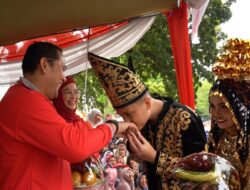 Pelajar SMP Negeri 1 Merangin, Jadi Ikon Pawai 2025