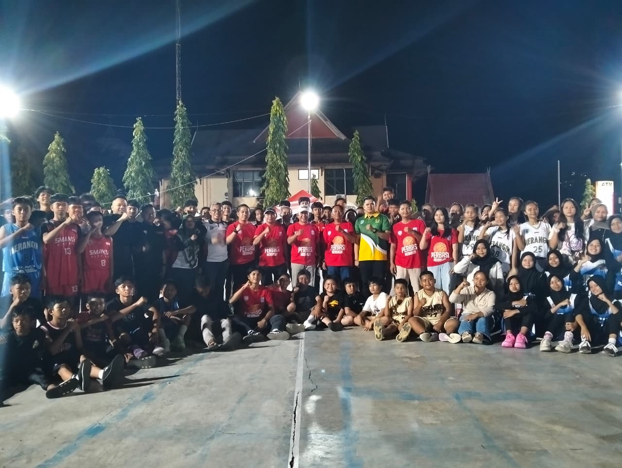 Dandim 0420/Sarko Hadiri Pembukaan Kejuaraan Basket Bupati Cup Perbasi Merangin 2025