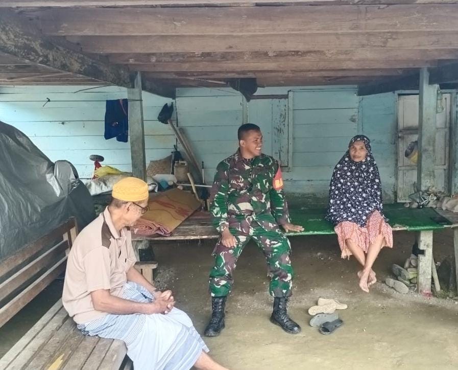 Merangkul Masyarakat, Babinsa Koramil 420-08/Tabir Aktif Komsos