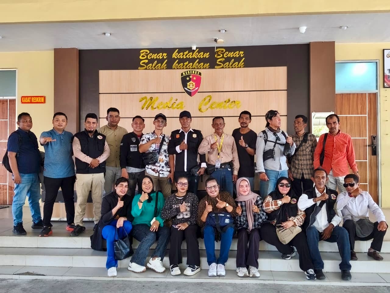 OTT Oknum Wartawan di Pontianak, Desakan Usut Sawmill Ilegal Menguat !