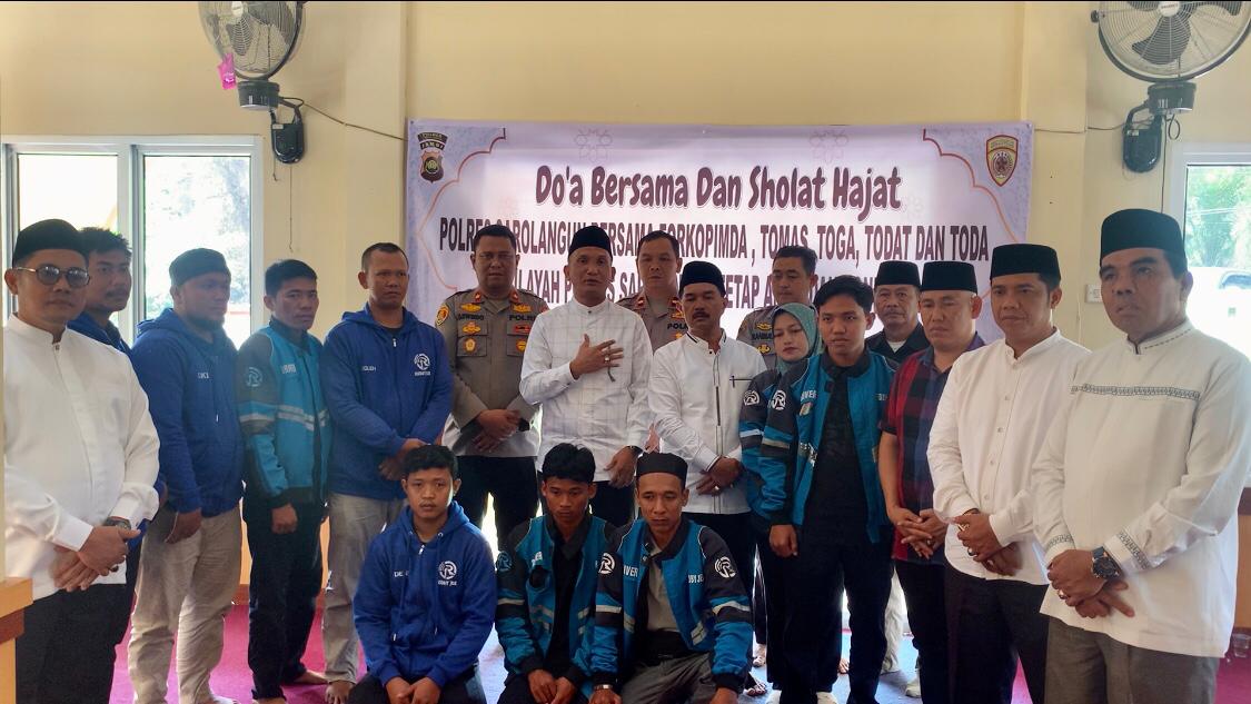 Polres Sarolangun Bersama Bupati, Ketua DPRD dan Komunitas Ojol Gelar Shalat Ghaib, Doakan Anggota dan Driver Ojol Yang Gugur.