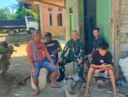 Babinsa Aktif Jalin Keakraban Lewat Komsos di Desa Bukit Beringin
