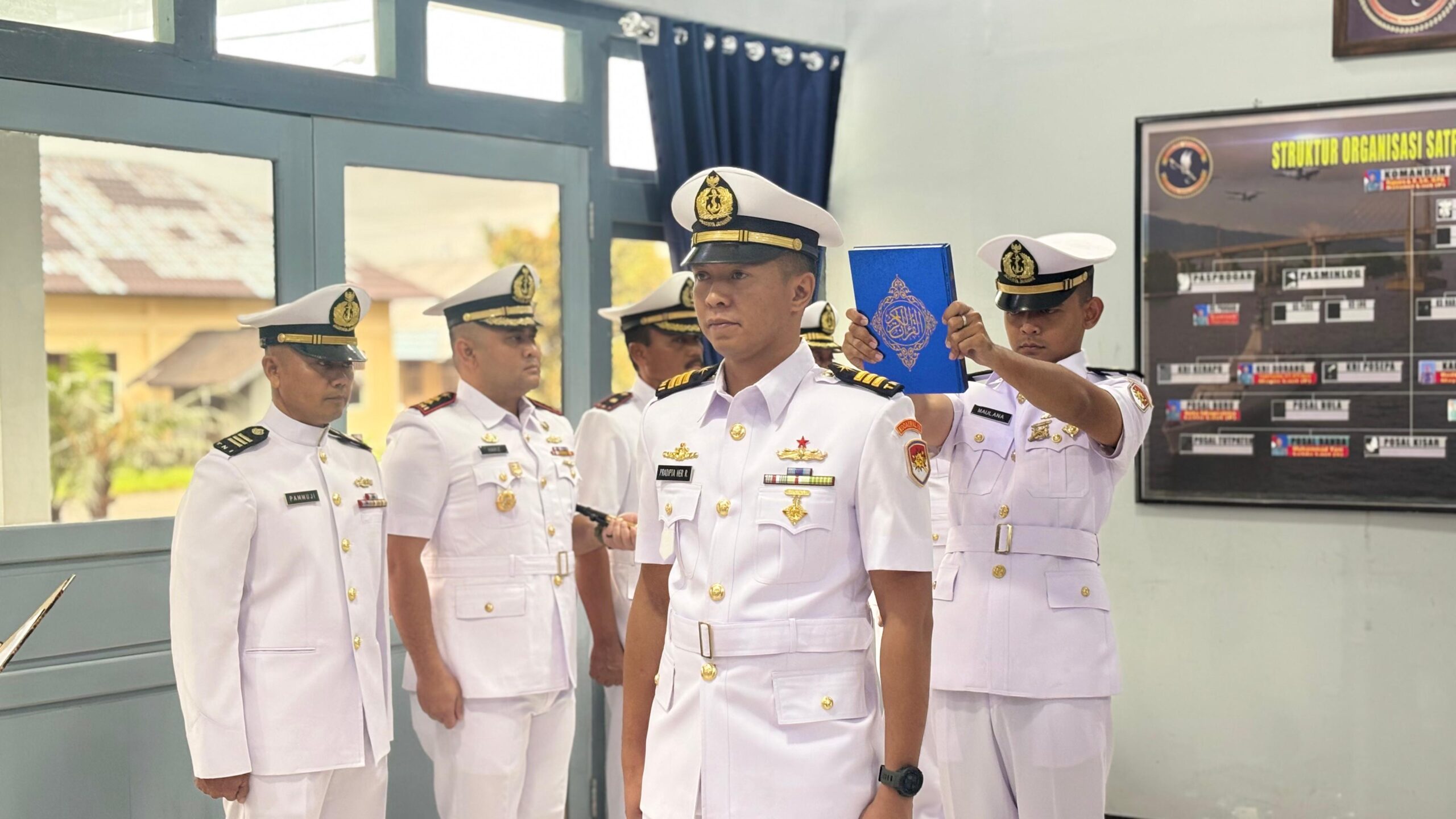 Dansatrol Kodaeral IX Pimpin Pengukuhan Komandan KRI Kerapu-812