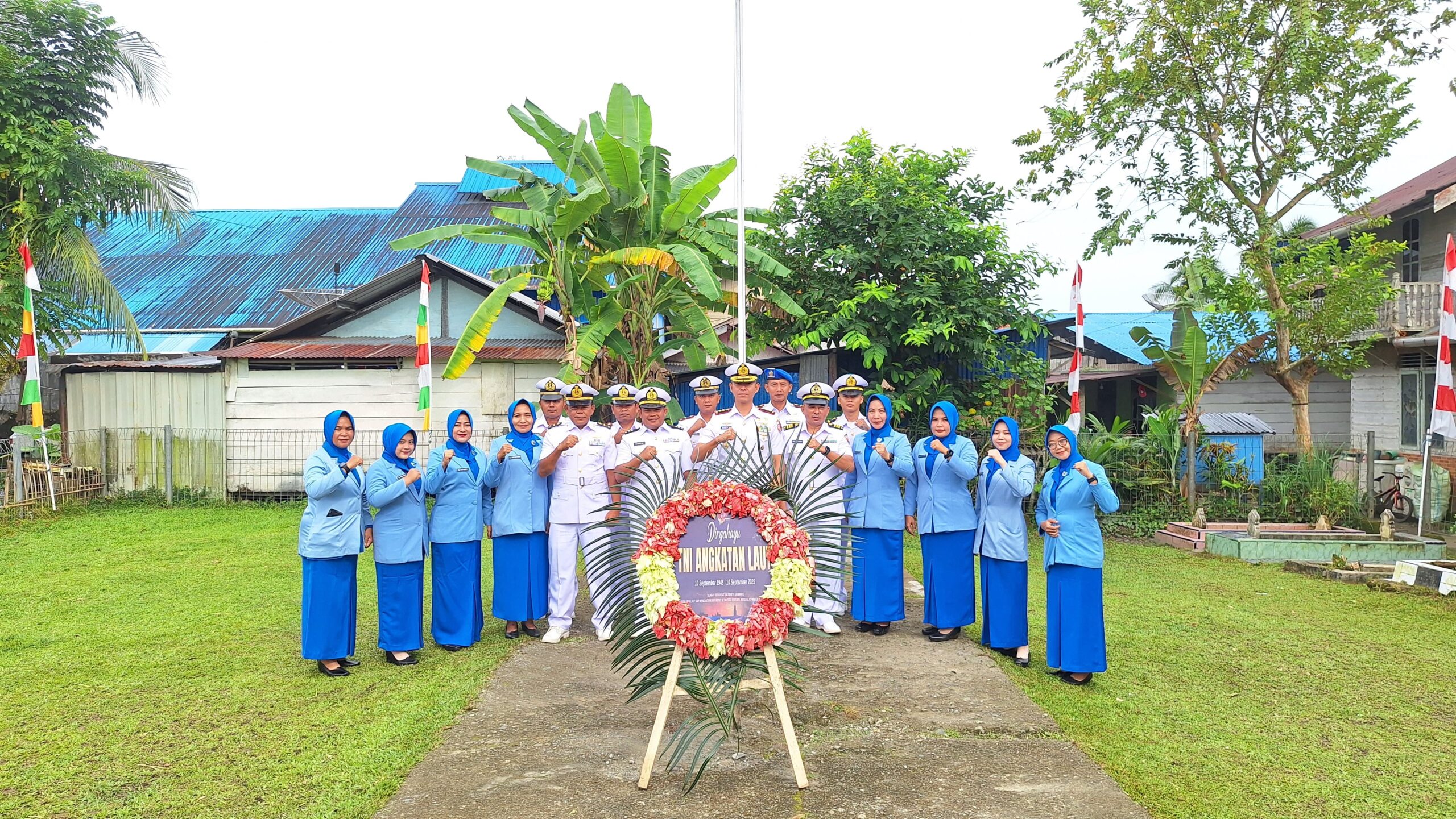 Lanal Simeulue Laksanakan Ziarah dan Tabur Bunga Dalam Rangka Memperingati HUT Ke-80 TNI AL