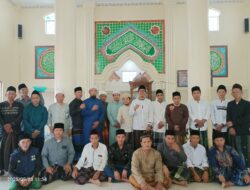 Pengajian bulanan dan santunan yatim di kampung beluwen penuhi masjid Jami Al,lkhlas