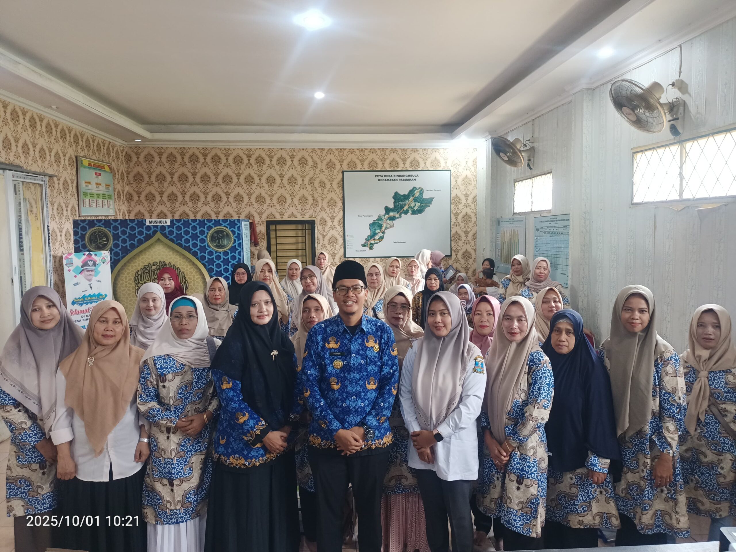 Pemdes sindangheula gelar peningkatan kapasitas kader posyandu tahun2025