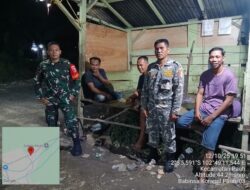 KOMSOS MALAM KORAMIL 420-03/PAUH TNI, BANser, dan Warga Bersatu Jaga Keamanan Lingkungan