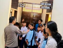Polres Sarolangun Berikan Penyuluhan dan Edukasi Hukum Positif Kepada Anak-Anak Warga Suku Anak Dalam (SAD