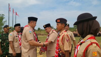 Buka Jambore Cabang, Bupati M. Syukur Tekankan Pentingnya Pembentukan Karakter hc*Seraplah Pengalaman, Pengetahuan dan Keterampilan Seluas-luasnya Buka Jambore Cabang, Bupati M. Syukur Tekankan Pentingnya Pembentukan Karakter hc*Seraplah Pengalaman, Pengetahuan dan Keterampilan Seluas-luasnya