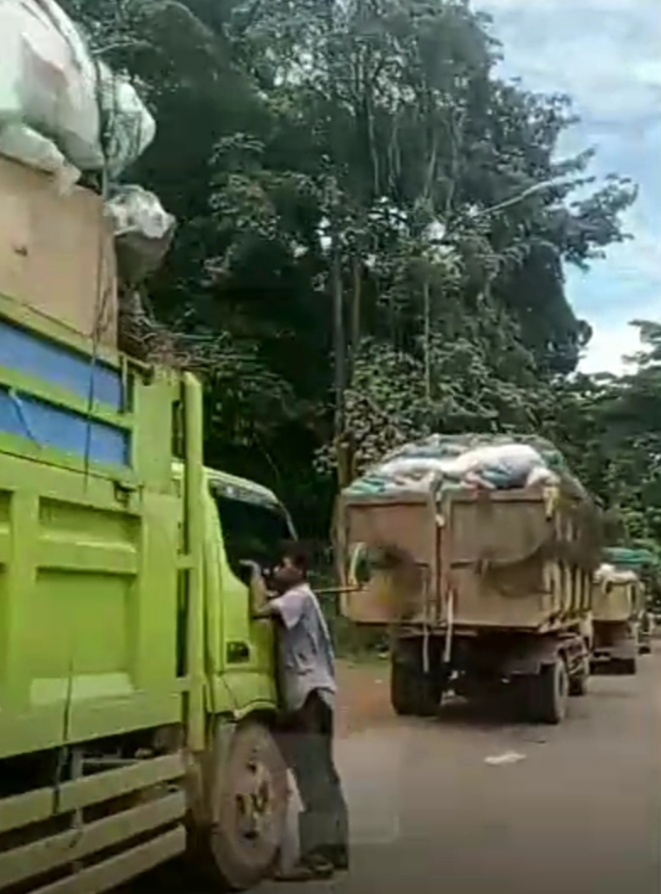 TPA Punggur Kolaps! Truk Sampah Batam Tak Bergerak, Warga Menjerit Bau Menyengat