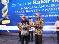 Kapolda Banten Terima Penghargaan di HUT Kabar Banten ke-25