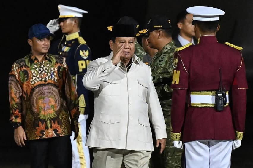Presiden Prabowo Tiba di Tanah Air Usai Tuntaskan Rangkaian KTT APEC 2025 di Republik Korea