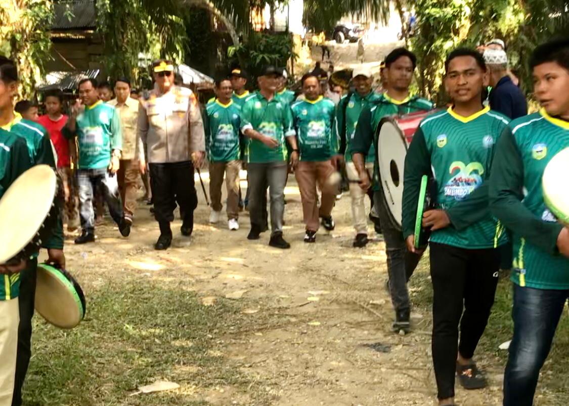 Kemeriahan Lomba Pacu Perahu, Memuncak Saat Kedatangan Bupati dan Kapolres Sarolangun ke lokasi Perlombaan.