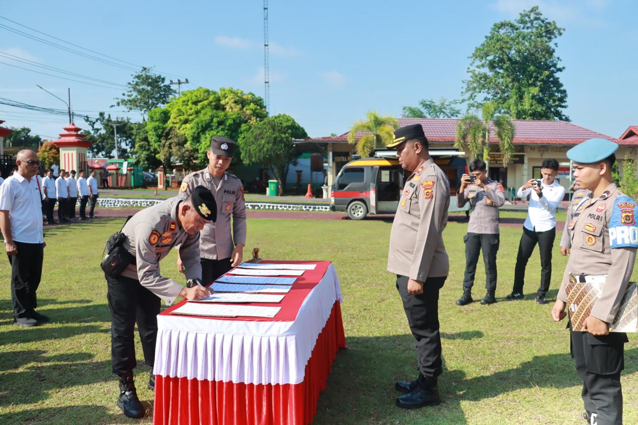 Kapolres Sarolangun, PJU, Kapolsek Jajaran dan Anggota Tandatangan Pakta Integritas Tak Terlibat Judi Online Hingga Narkoba.