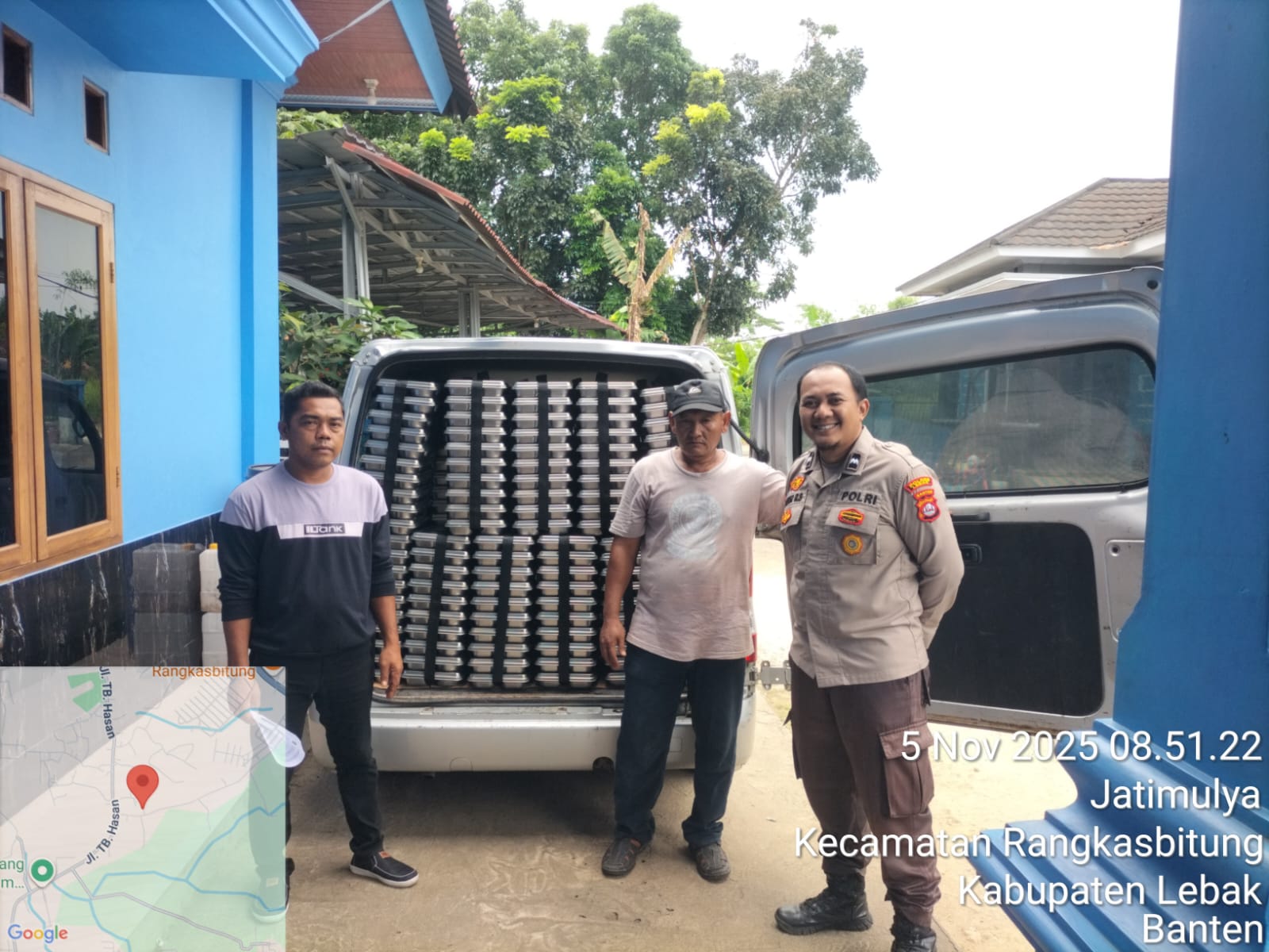 Anggota Polsek Rangkasbitung Polres Lebak Intens Monitoring Penyaluran MBG