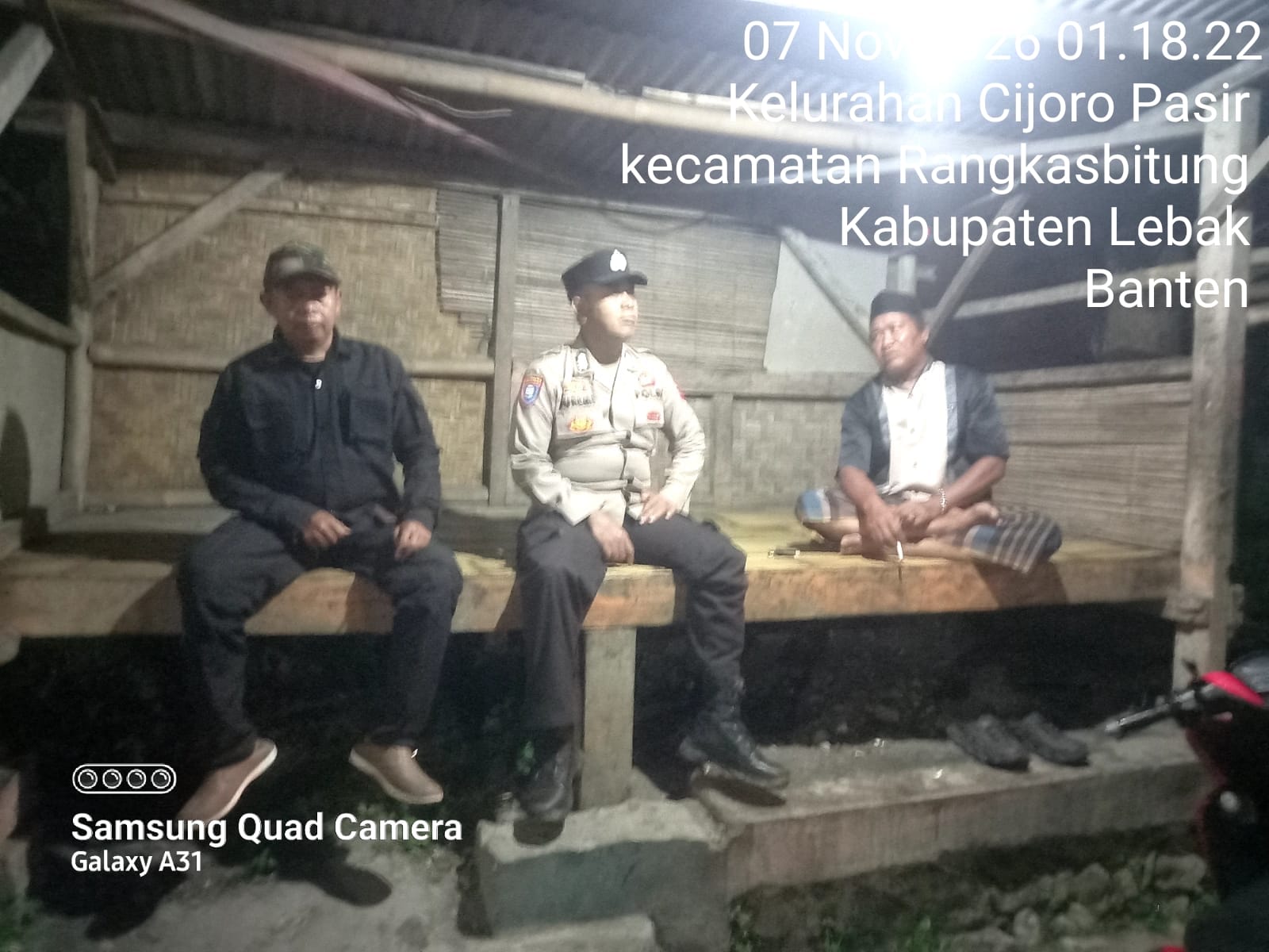 Anggota Polsek Rangkasbitung Polres Lebak Patroli dialogis Sambangi Tokoh Masyarakat