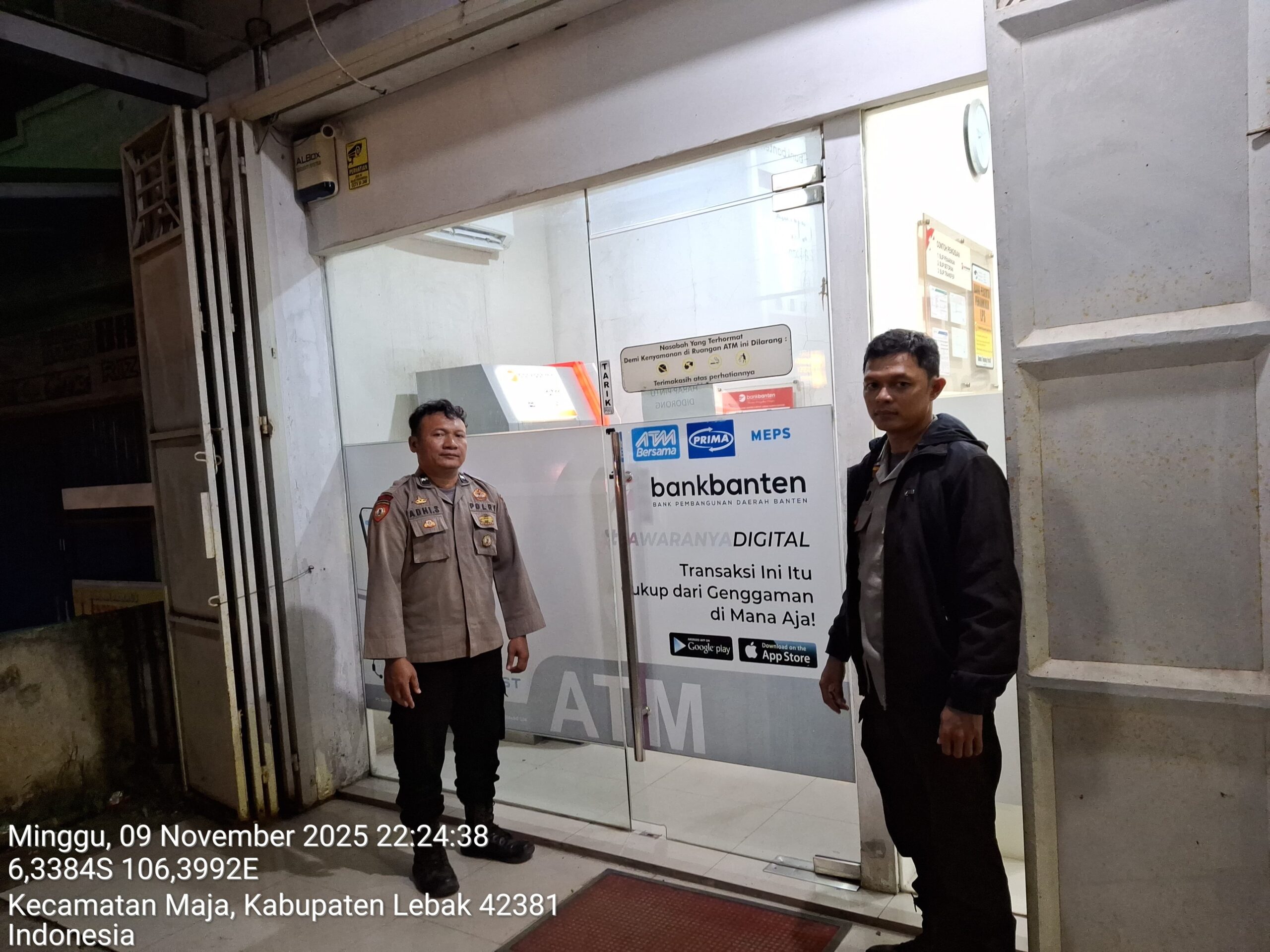Cegah Gangguan Kamtibmas Anggota Polsek Maja Polres Lebak Laksanakan Patroli Ke Atm