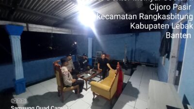 Ps.Kanit Provos Polsek Rangkasbitung Polres Lebak Melaksanakan Patroli Ke Pemukiman dan Temui Warga Masyarakat