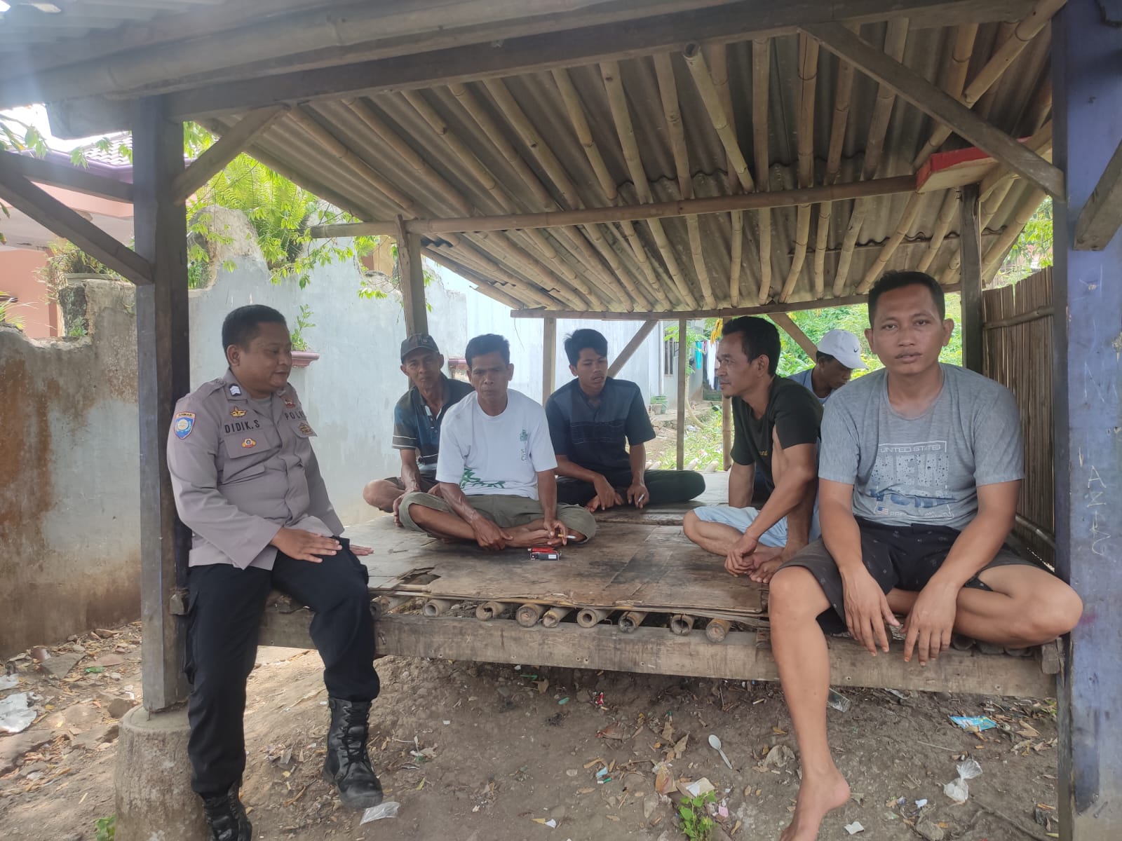 Bhabinkamtibmas Polsek Sajira Polres Lebak Sambangi Warganya