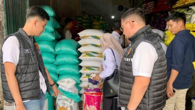 Krimsus Polres Sarolangun, Bersama Satgas Pangan Polda Jambi dan Pemprov Jambi, Sidak Harga Beras di Kabupaten Sarolangun, Awasi Harga Sesuai HET.