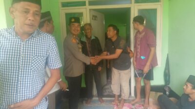 Kapolsek Cimarga Polres Lebak Takziah Warga Masyarakat Yang Meninggal Dunia