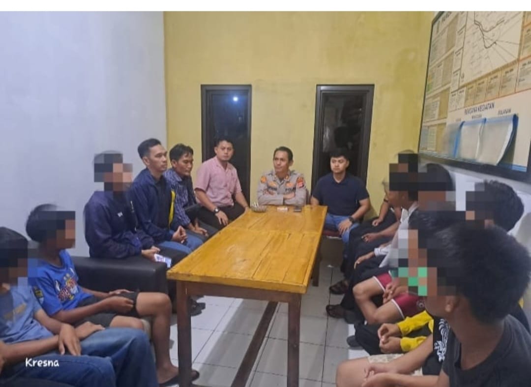 Personil Polsek Cikande Lakukan Giat Pembinaan kepada 12 Siswa SMP
