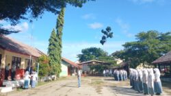 Kanit Samapta Polsek Rangkasbotung Polres Lebak AIPTU Terry.MS,Jadi Pembina Upacara di SMK Muhamadiyah Rangkssbotung Kanit Samapta Polsek Rangkasbotung Polres Lebak AIPTU Terry.MS,Jadi Pembina Upacara di SMK Muhamadiyah Rangkssbotung