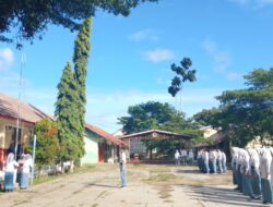 Kanit Samapta Polsek Rangkasbotung Polres Lebak AIPTU Terry.MS,Jadi Pembina Upacara di SMK Muhamadiyah Rangkssbotung
