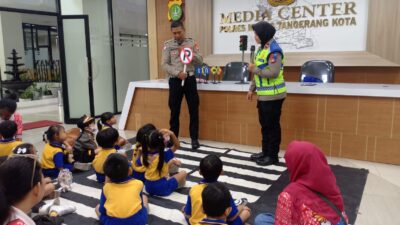 Polisi Sahabat Anak, Sat Lantas Tangerang Kota Ajak Anak-anak Kenali Keselamatan Jalan Polisi Sahabat Anak, Sat Lantas Tangerang Kota Ajak Anak-anak Kenali Keselamatan Jalan