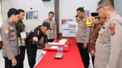 Polres Sarolangun Gelar Pakta Integritas dan Pengambilan Sumpah Calon Bintara BRIMOB POLRI 2025. Polres Sarolangun Gelar Pakta Integritas dan Pengambilan Sumpah Calon Bintara BRIMOB POLRI 2025.