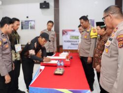 Polres Sarolangun Gelar Pakta Integritas dan Pengambilan Sumpah Calon Bintara BRIMOB POLRI 2025.
