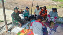 Babinsa Koramil 420-08/Tabir melaksanakan komsos dgn tokoh masyarakat dan warga desa Batang Kibul kec. Tabir barat