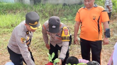 Polres Sarolangun Gelar Penanaman Pohon Serentak, Peringatan Hari Pohon Nasional