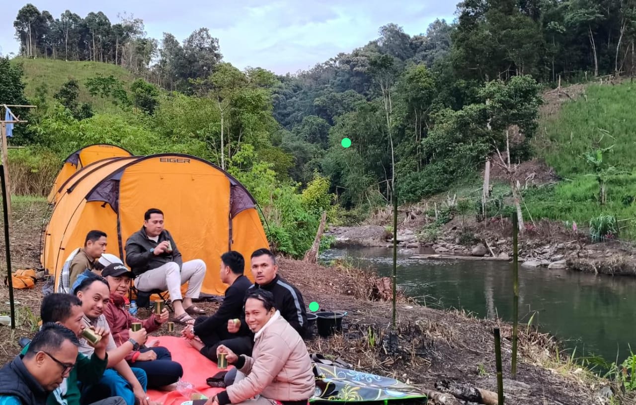 Camping di Tepi Sungai, Bupati H M Syukur Serap Aspirasi Masyarakat