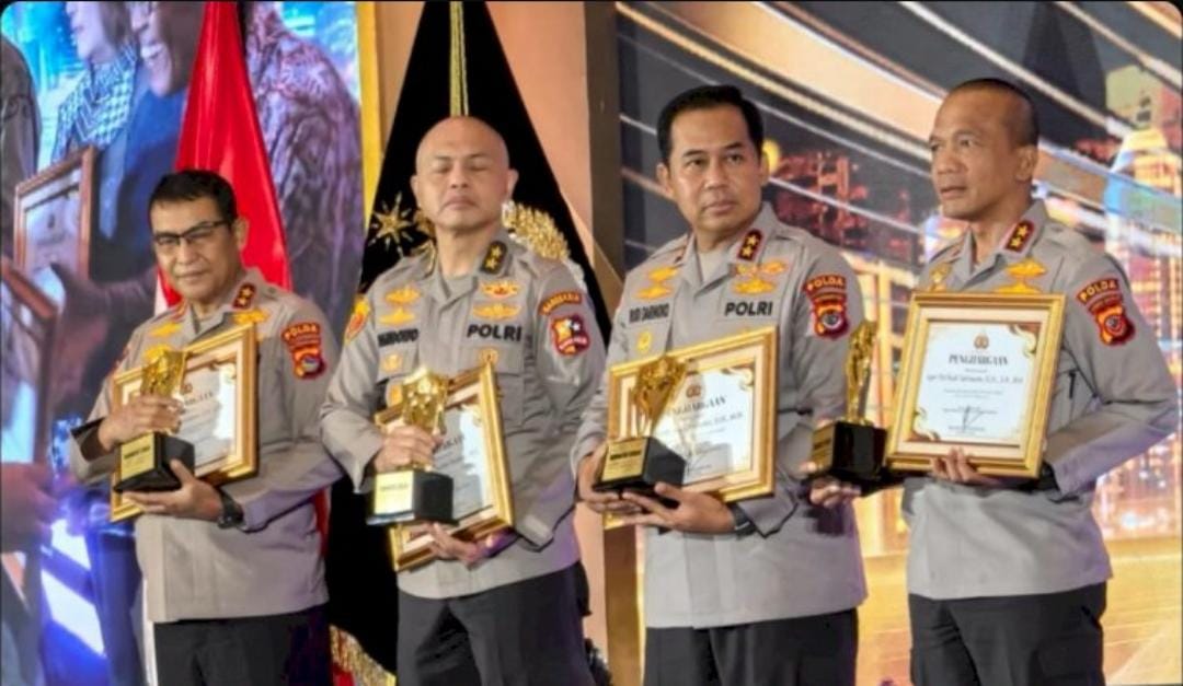 Kapolda NTT Irjen Rudi Darmoko Raih Penghargaan Bergengsi Polri Awards ‘HeForShe’ dari Kapolri