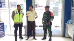 Selipkan Pesan Ciptakan Keamanan Lingkungan, Babinsa Kratonan Sambangi Security Selipkan Pesan Ciptakan Keamanan Lingkungan, Babinsa Kratonan Sambangi Security