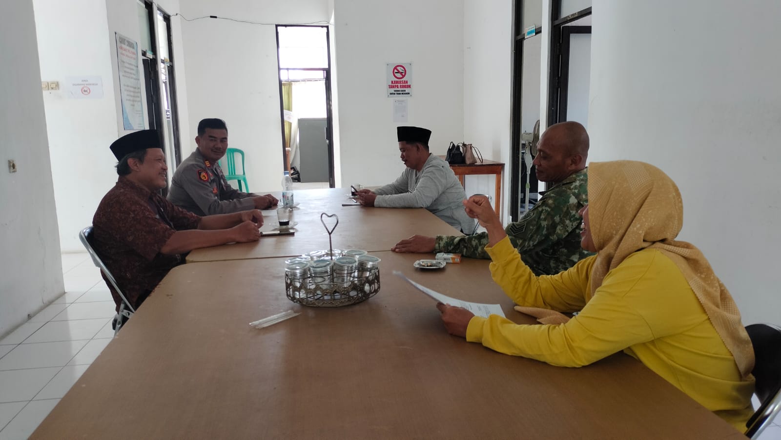 Giat Sambang Kapolsek Cimarga Polres Lebak Di Kantor Kecamatan Cimarga