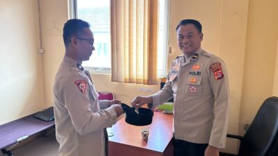 Solidaritas Polri, Personil Polres Lebak Galang Bantuan untuk Korban Bencana Alam Solidaritas Polri, Personil Polres Lebak Galang Bantuan untuk Korban Bencana Alam