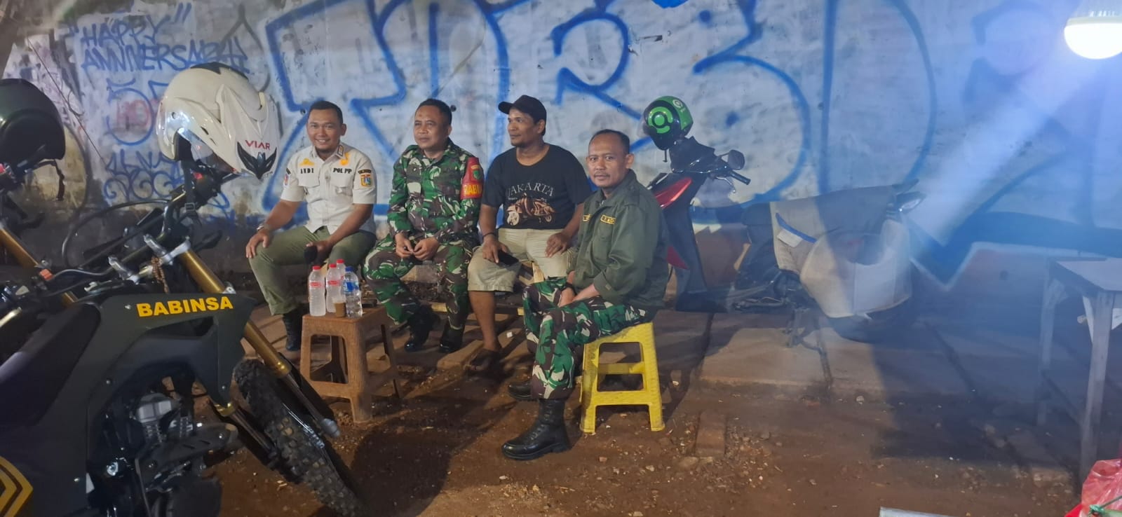 Kolaborasi Kodim 0505/JT Dan Komduk Wujudkan Kamtibmas Kondusif Di Jatinegara