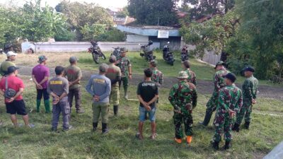 Cegah Banjir & Longsor Koramil 03 Serengan Kerja Bakti Bersih – Bersih Pinggiran Sungai dan Kebun Han Pangan Cegah Banjir & Longsor Koramil 03 Serengan Kerja Bakti Bersih – Bersih Pinggiran Sungai dan Kebun Han Pangan